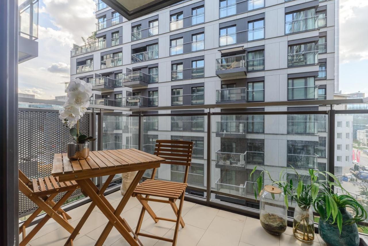 Lumina Luxury Apartments In Mennica Residence Varsovia Exterior foto