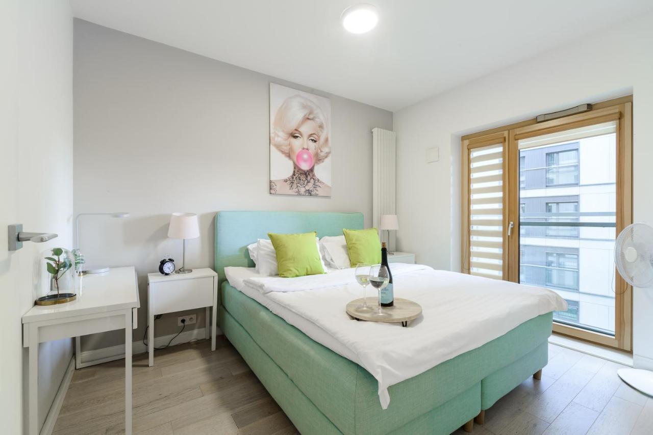 Lumina Luxury Apartments In Mennica Residence Varsovia Exterior foto