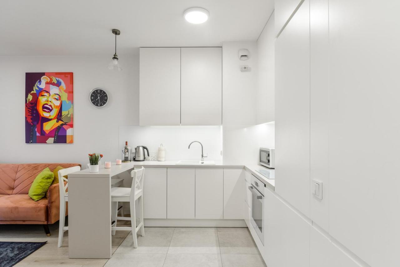 Lumina Luxury Apartments In Mennica Residence Varsovia Exterior foto